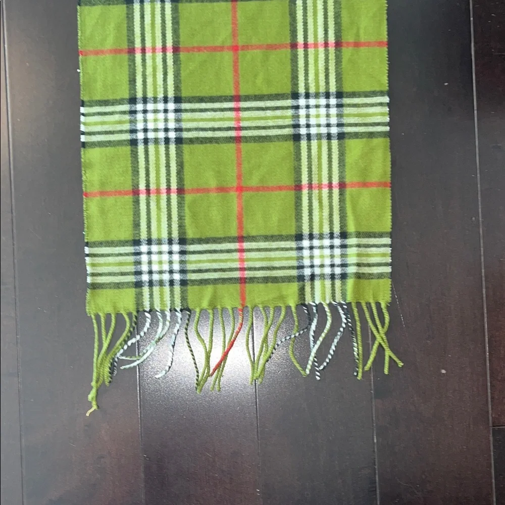 Cashmere Collection eye catching
